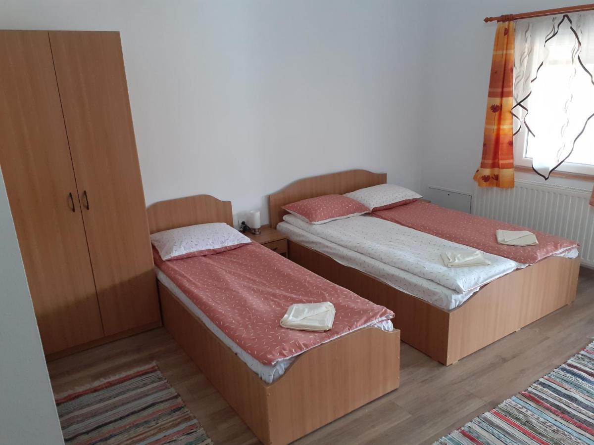 Kacso Apartma Ocna de Sus Exteriör bild